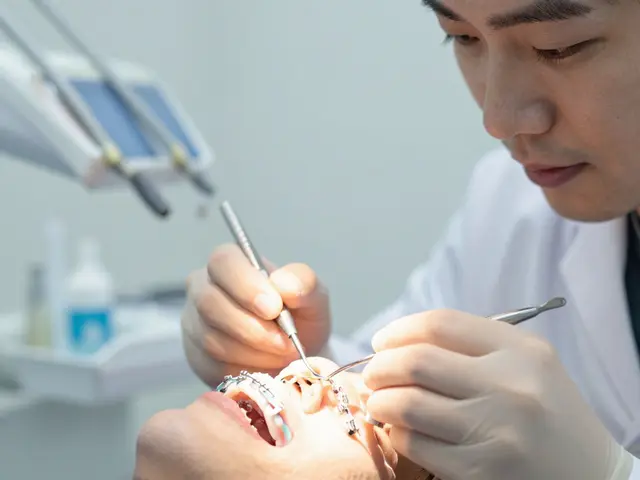 Jak se utahují rovnátka? Praktický návod pro dospělé i děti